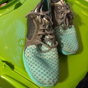 Women’s Ariat sneakers